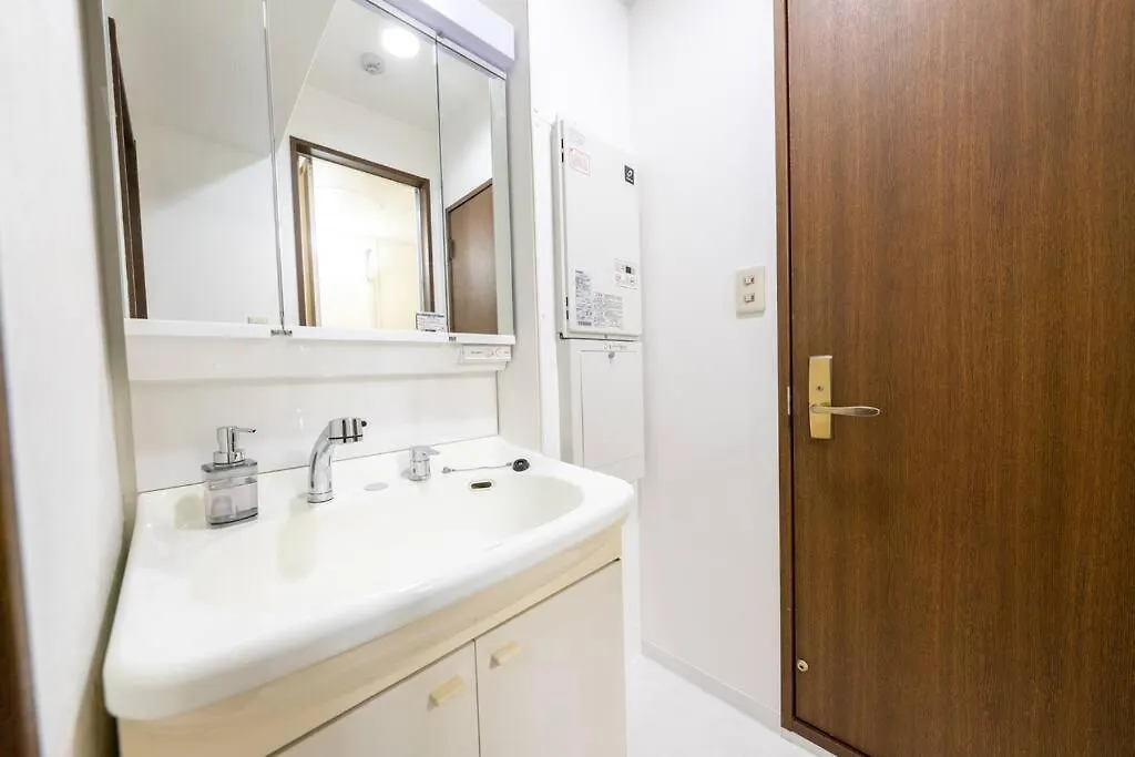 リールドボヌール 4階 Apartment Osaka